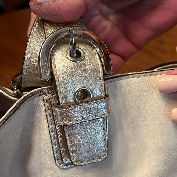 Coach Handbag oyster leather - Picture 4 of 11